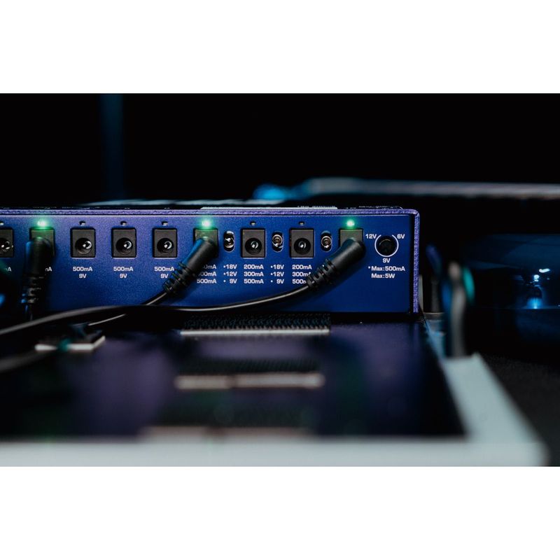 NUX ZEUS Power Supply med 10 isolerte DC-utganger